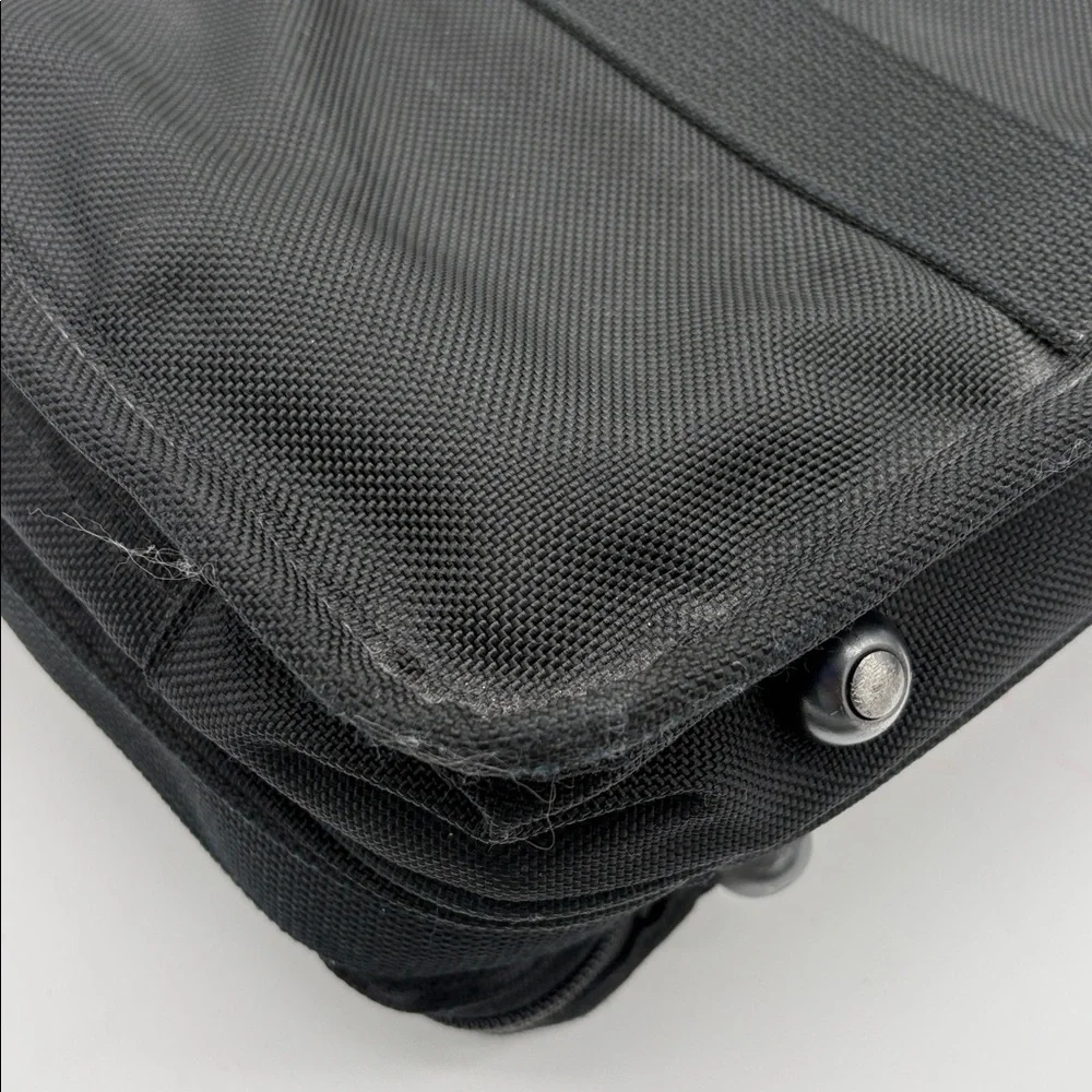 Tumi Black Laptop Travel Work Case 16x12